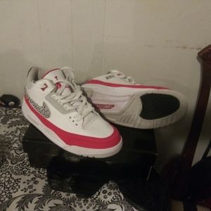 Jordan 3s